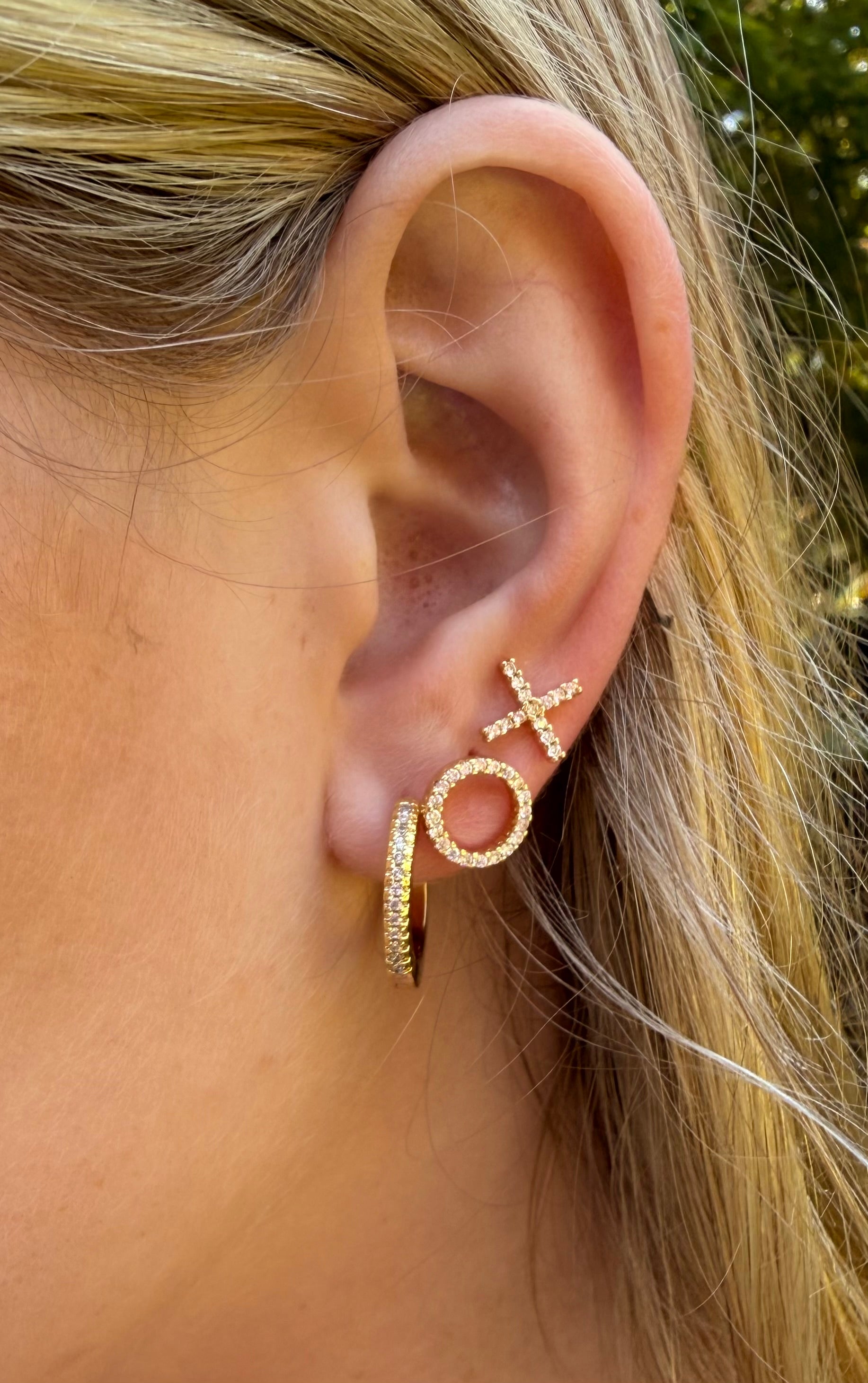 Hugs & Kisses Post Earrings