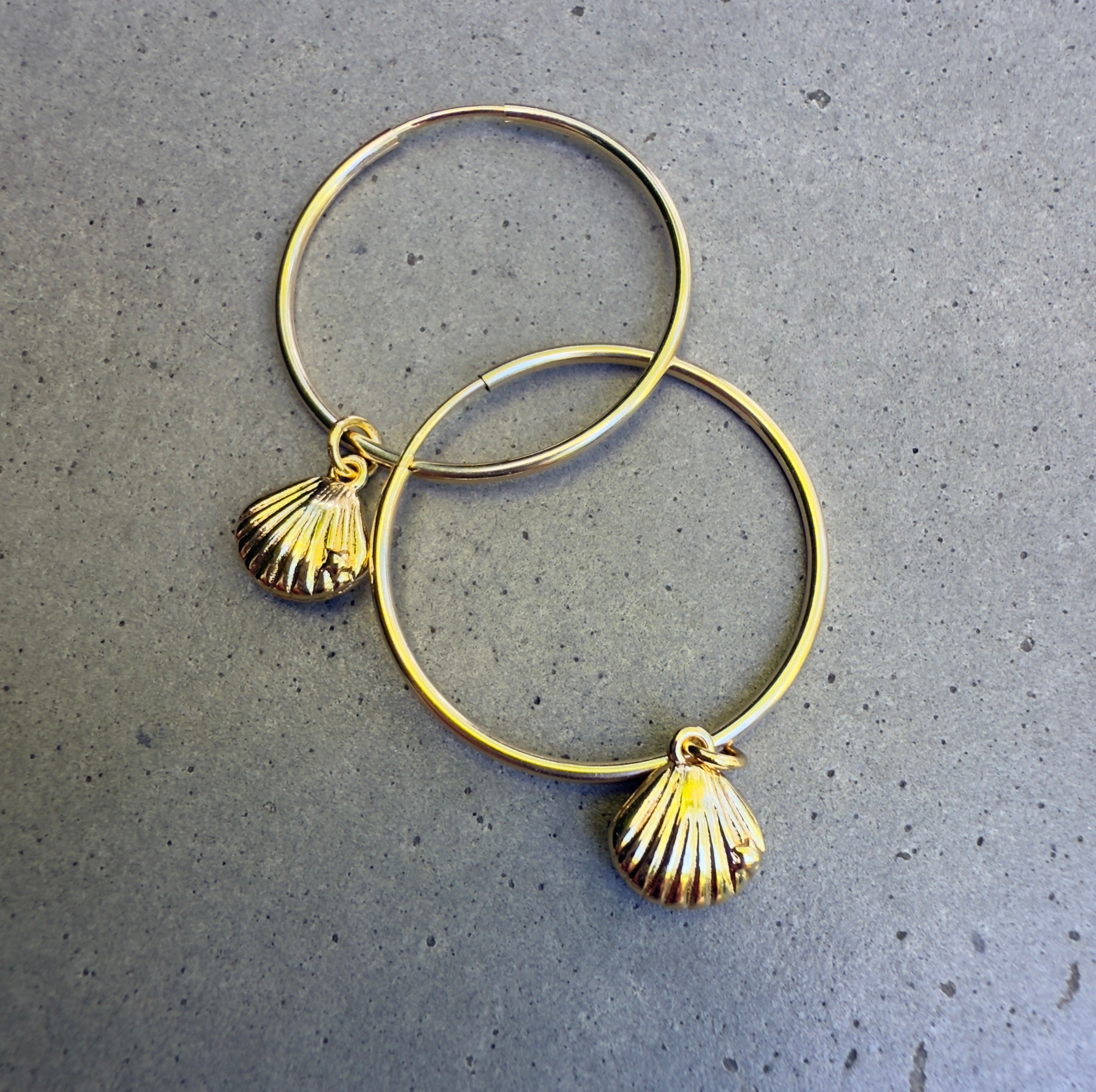 Hoop Earrings with Clamshell Charms