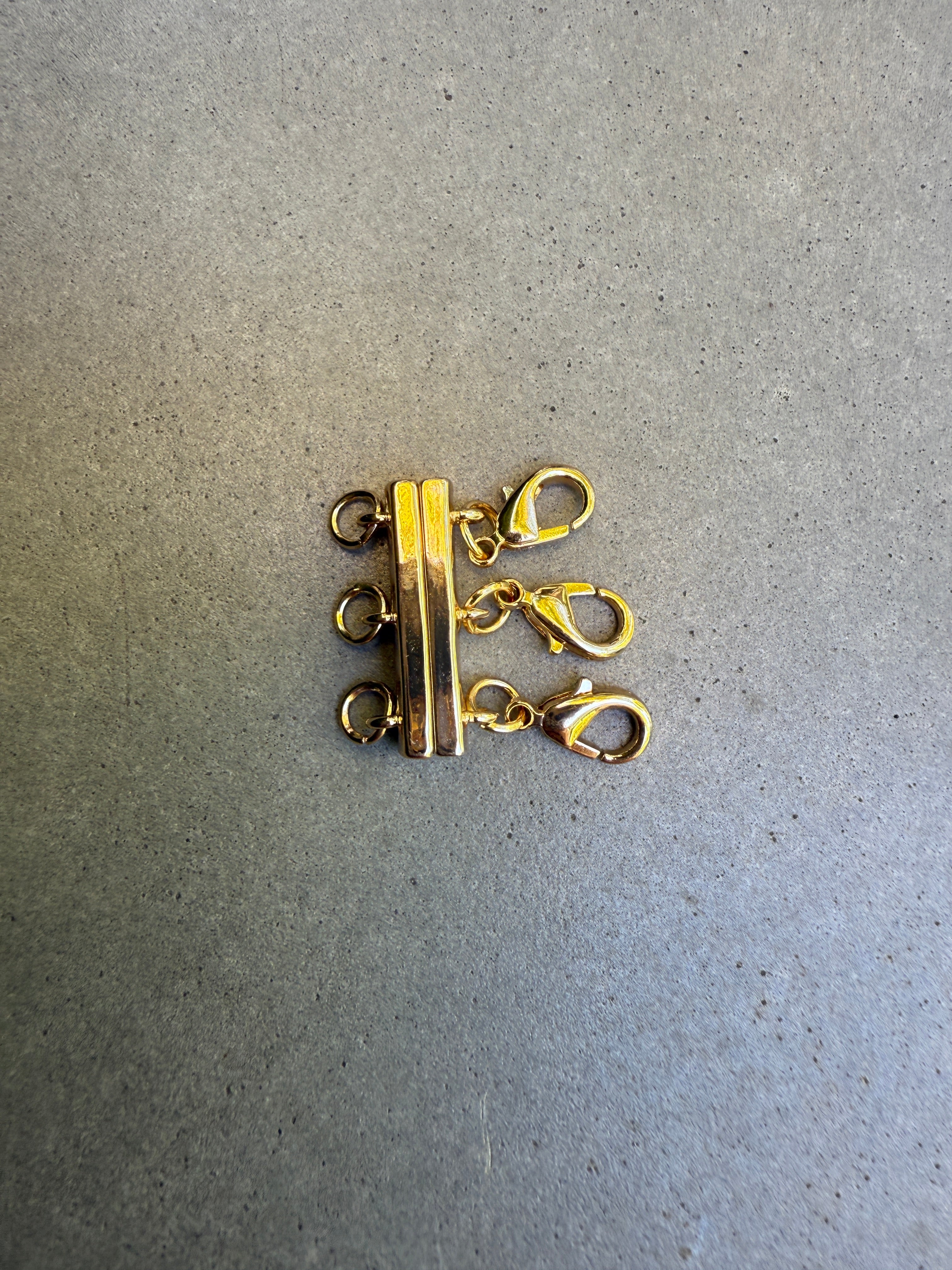 Magnetic Three Necklace Connector