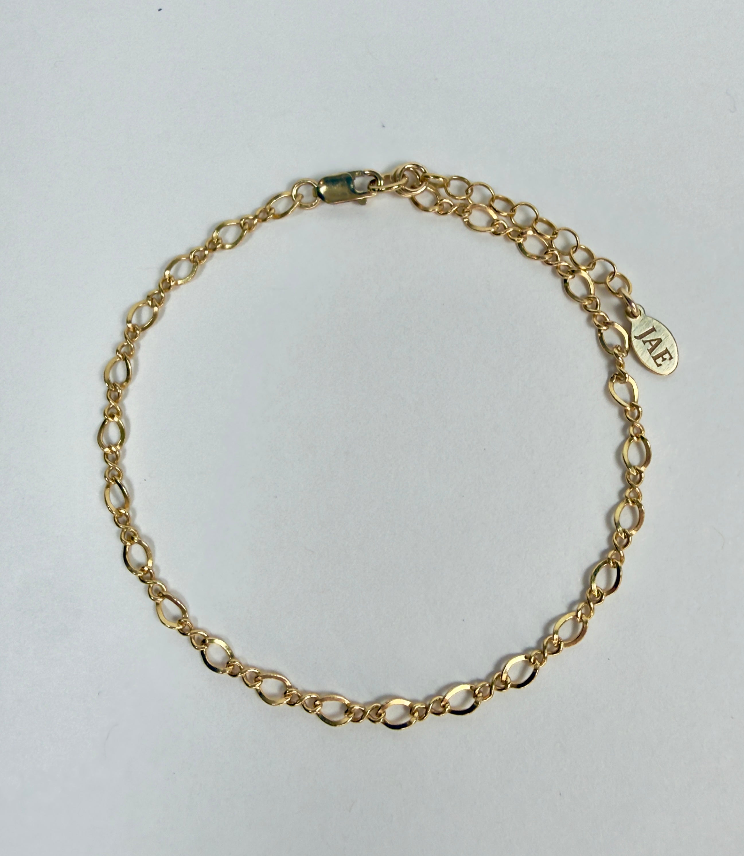 The Wescott - Figure Eight Chain Link Bracelet