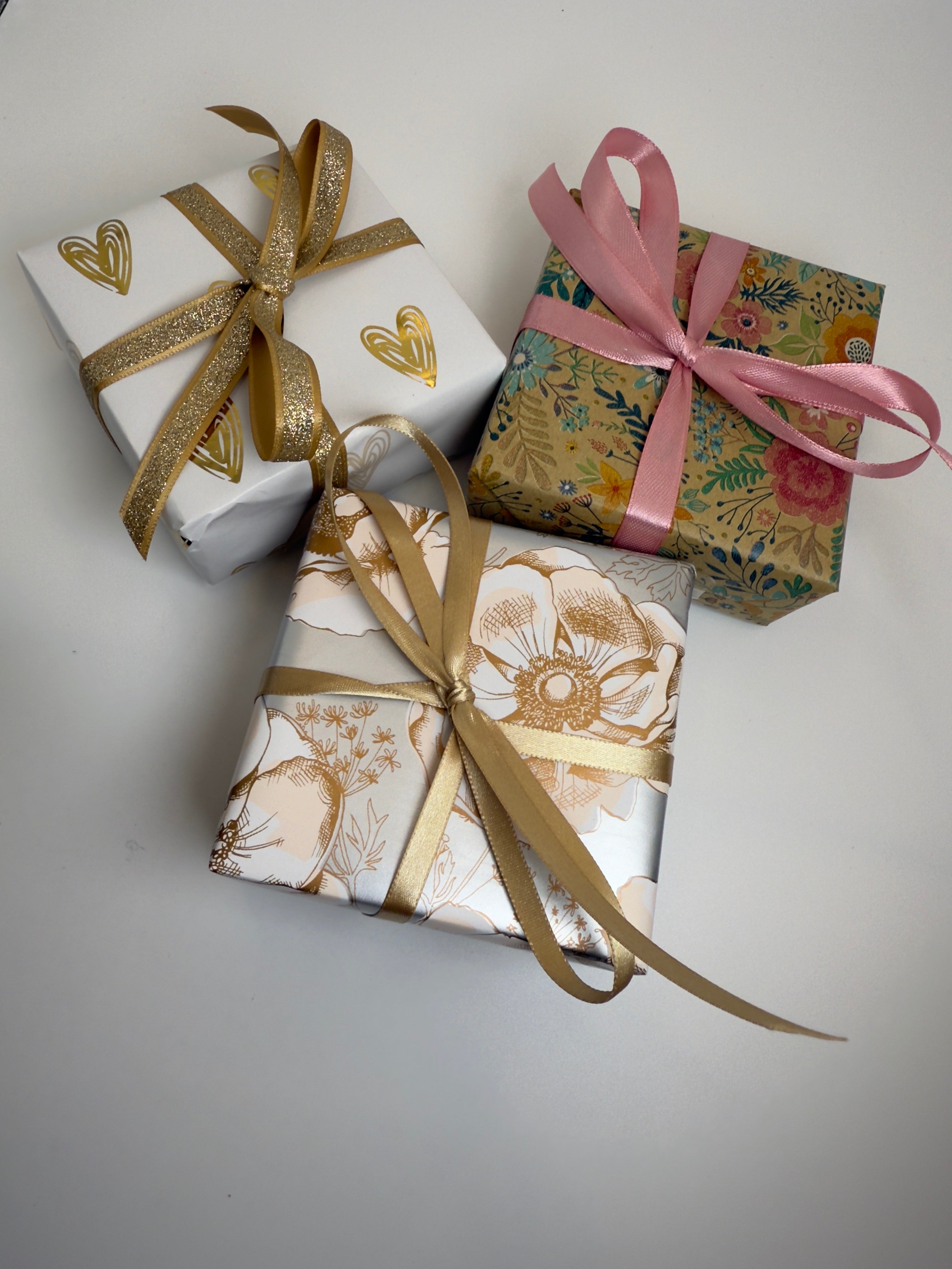 Gold Heart Gift Wrapping