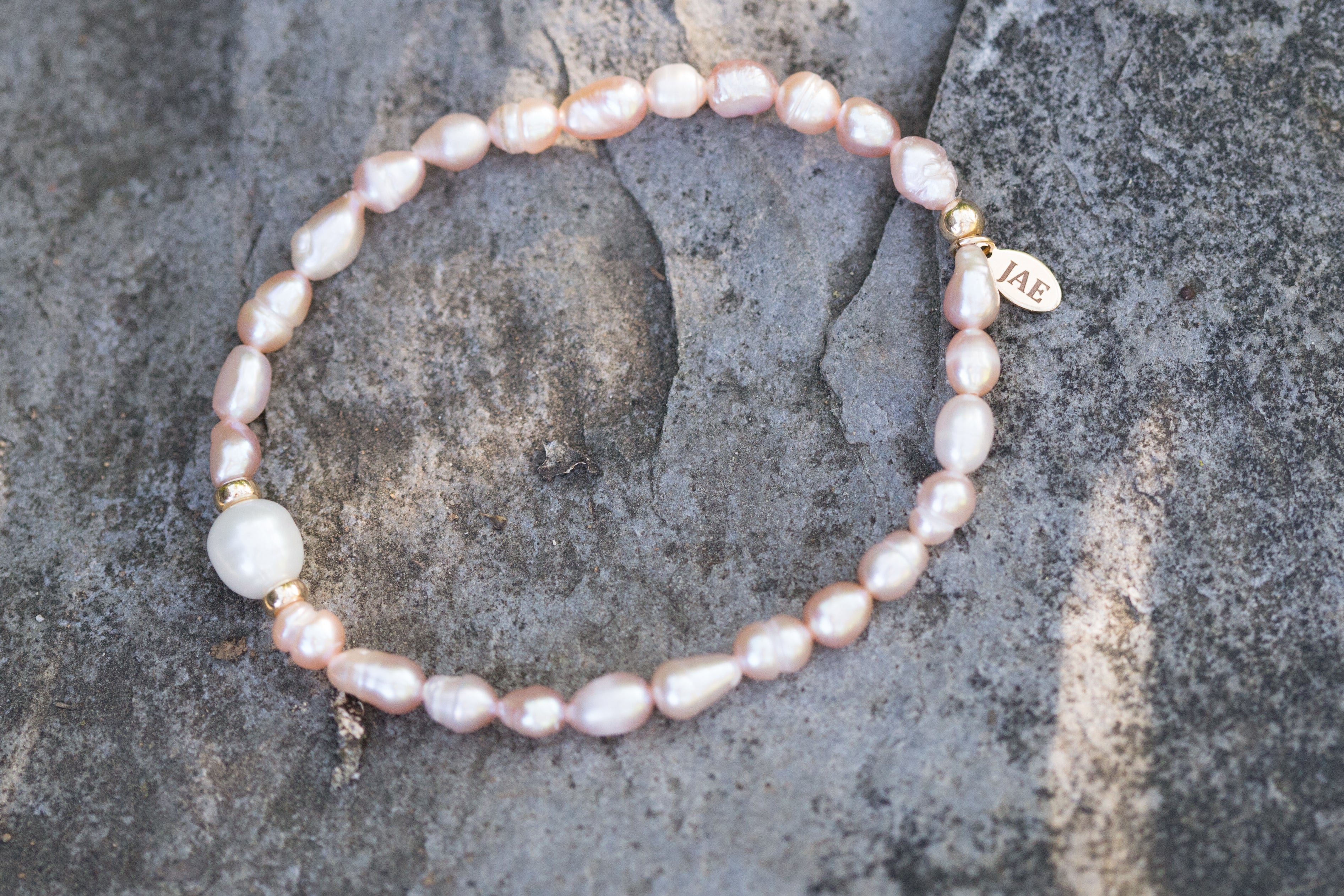The Evie - Light Pink Freshwater Pearl Bracelet (Slip-on Style)