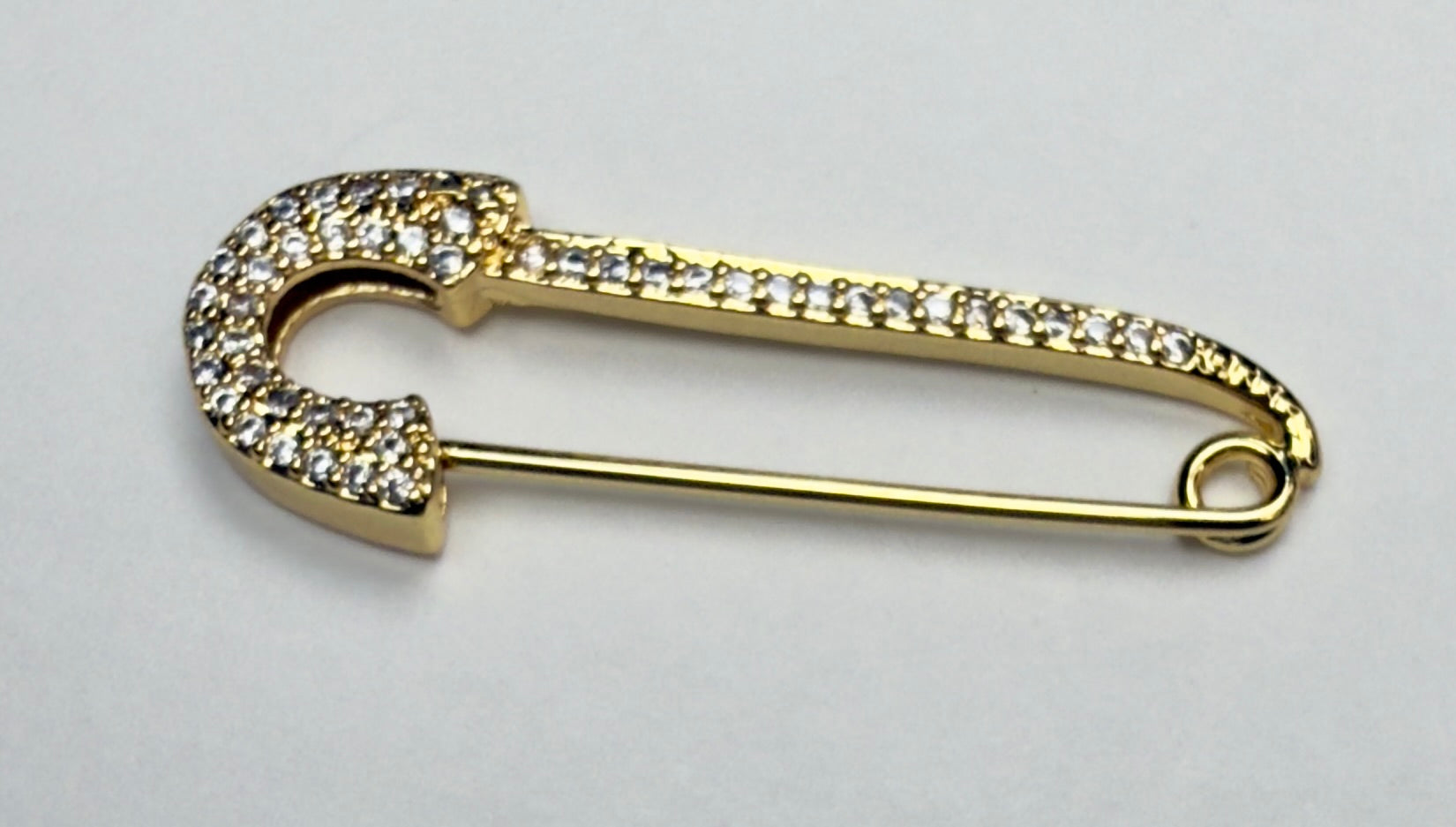 Brooches - Jae