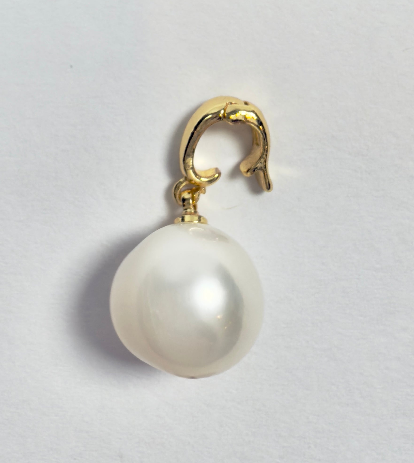 The Elara - Freshwater Pearl with Snap-on Bail