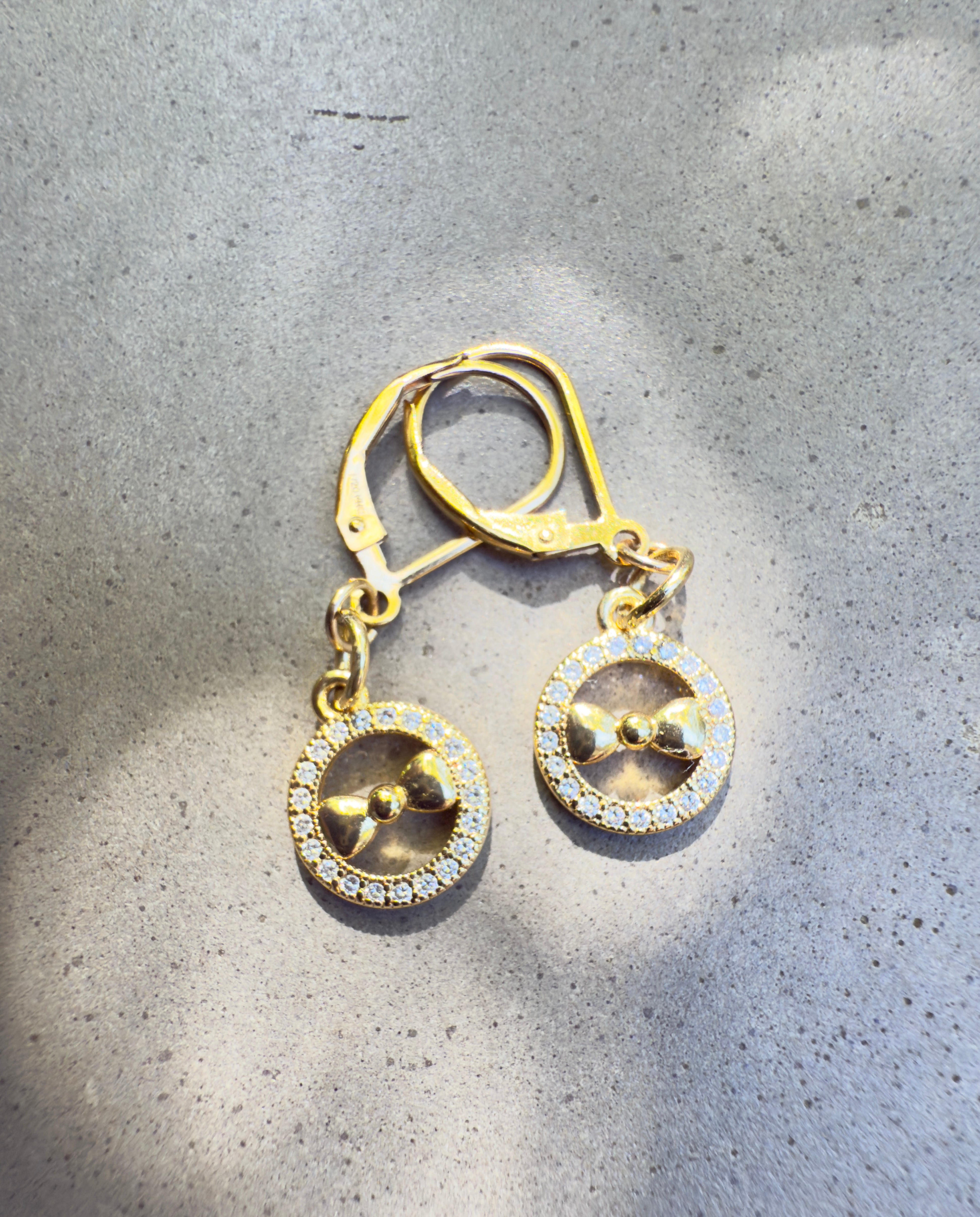 The Grant - Circle Bow Leverback Drop Earrings