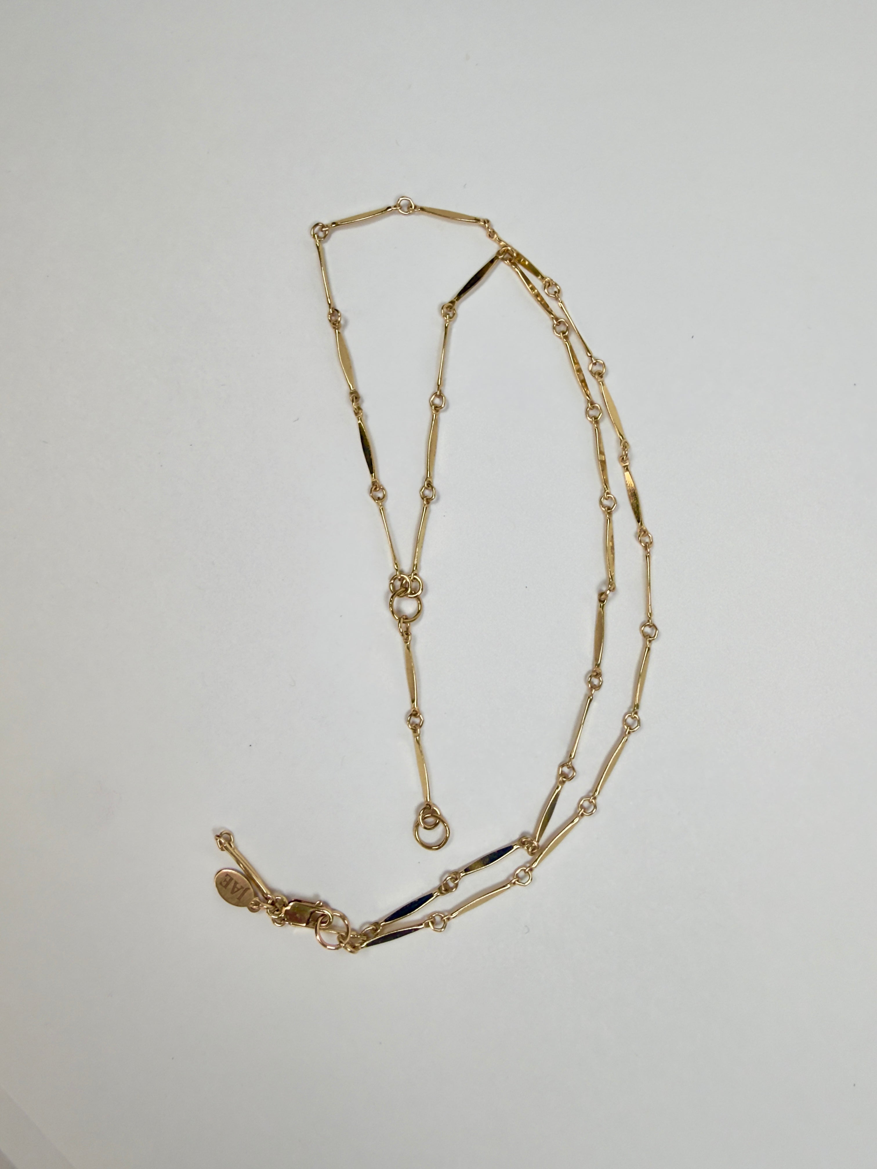 The Winslow - Hammered Bar Lariat Necklace